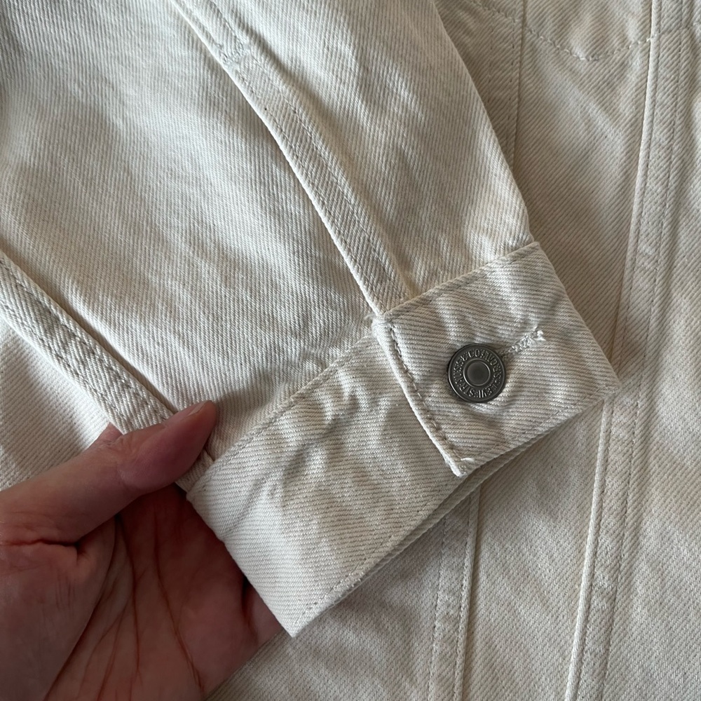 Levi's Men's White Jean Jacket - Picture 6 of 9
